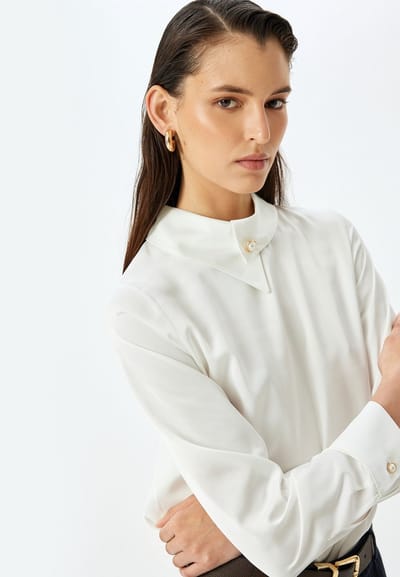 Lange mouw Asymmetrische kraag Langarmbluse