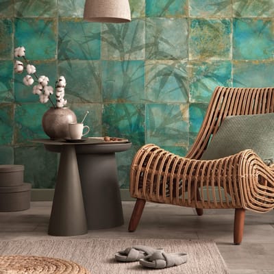 Fotobehang Profhome 393141-GU vliesbehang hardvinyl warmdruk in reliëf glad met bloemmotief mat groen smaragdgroen turkooisgroen olijf 1,59 m x 2,8 m