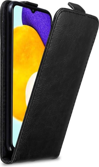 Cadorabo Hoesje geschikt voor Samsung Galaxy A13 5G in ZWARTE NACHT - Beschermhoes in flip design Case Cover met magnetische sluiting