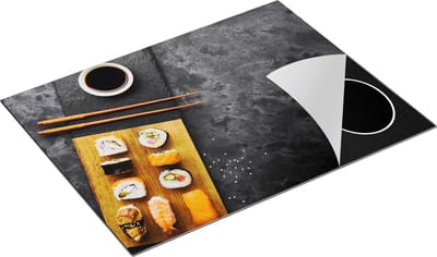 Chefcare Inductie Beschermer Sushi met Soja Saus op een Marmer - 77x59 cm - Afdekplaat Inductie - Kookplaat Beschermer - Inductie Mat