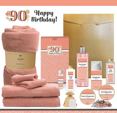 Geschenkset “90 Jaar Happy Birthday!” - 13 producten - 1980 gram | Giftset Cadeau Verjaardag - Speciaal Voor Haar Vrouw Gefeliciteerd Cadeaupakket Geschenk Pakket Gift Set Party Verjaardagscadeau Luxe Wellness Cadeaubox - Zalmroze