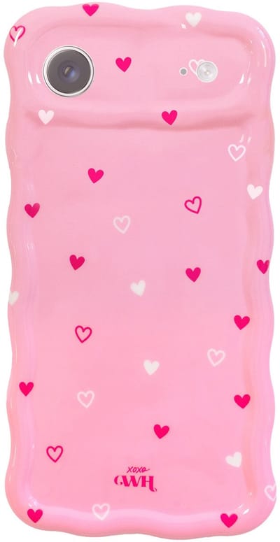 xoxo Wildhearts Glossy Wavy Case Love Notes telefoonhoesje - Geschikt voor iPhone 17 Air - Golvend hoesje - Glimmende silicone case met golven - Vlekbestendig - Camerabescherming - Roze met rode en witte hartjes