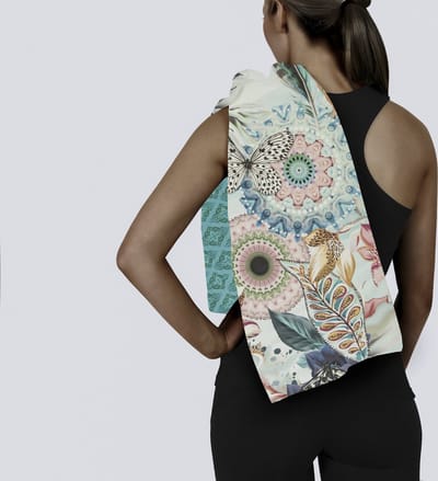 HIP Yoga / Reishanddoek "mandala's en bloemen" - Aqua - (75x180 cm) - Microvezel