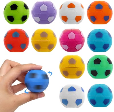 Dailygoods- Voetbal Spinner 12 Stuks - Roterende Stressballen - Mini Voetbal Stressverlichting 3,5 cm - Anti-Stress Speelgoed - Sensorisch Speelgoed voor Kinderen/Volwassenen - Stressbal