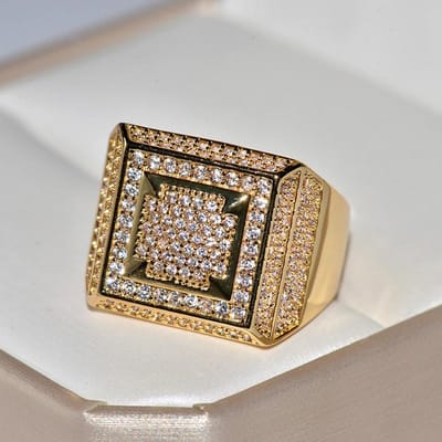 Mannen Hip Hop Vierkante Grote Ring Verguld Micro-Ingelegd Witte Zirkonia Vierkante Ring Sieraden Voor Vrouwen Feest Verjaardagscadeau 12 beige