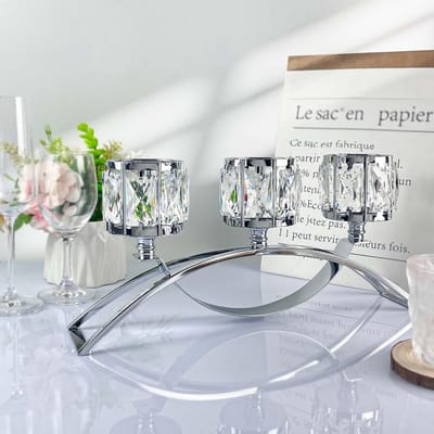 Elegante 3-armige Kristallen Kandelaar Zilver voor Tafeldecoratie en Bruiloften