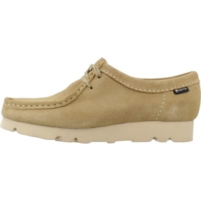 Clarks Originals Dames Wallabee Veterschoen waterdicht beige suède
