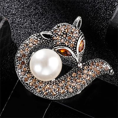 Schattige Vos Broche Legering Dier Parel Broche Vijf Elementen Strass Corsage Accessoires Anti-Reflectie Gesp geel