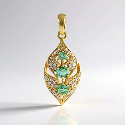 Cavill - Zilveren hanger met 3 ronde Colombiaanse smaragden 0,8 ct - 925 sterling zilver verguld - elegante fijne sieraden dames