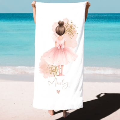 Gepersonaliseerde strandlaken met geweldige kinderprints met naam meisje - Ballerina bruin haar