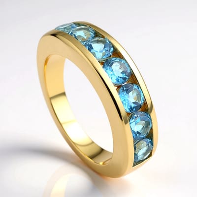 Cavill - Zilveren Ring met Marambaia Topaas 1,953 ct - 925 Sterling Zilver Verguld - Elegante Blauwe Edelsteen Ronde Ring - Braziliaanse Topaas 4 mm
