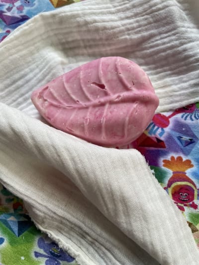 Shampoo Bar Geranium 100 gram Puur Natuur! van OmAnne Prijs Inclusief Verzending!!