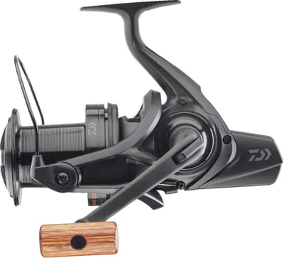 Daiwa 21 Emblem 45 SCW QD SD - Big Pit Molen - Zwart - 645 gr - 4.9:1 lagers - Zwart