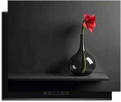 KitchenArt - Crimson Silence - Inductie Beschermer - 76x51.5 cm - Kookplaat Beschermer - Luxe Afdekplaat Inductieplaat - Anti-slip & Oprolbaar - Beschermmat Inductiekookplaat