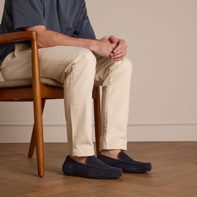 Manfield - Heren - Donkerblauwe suède loafer - Maat 42