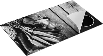 Chefcare Inductie Beschermer Groente op Houten Planken - Groentes - Zwart Wit - 90x50 cm - Afdekplaat Inductie - Kookplaat Beschermer - Inductie Mat