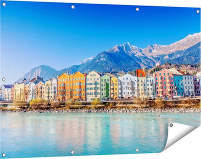 Gards Tuinposter Gekleurde Huisjes in Innsbruck, Oostenrijk - 120x80 cm - Tuindoek - Tuindecoratie - Wanddecoratie buiten - Tuinschilderij