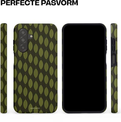 Casetastic hoesje geschikt voor Samsung Galaxy A26 - Dubbellaagse bescherming - Donkergroene Bladerendek - Fashion Case - Zwart Donkergroen