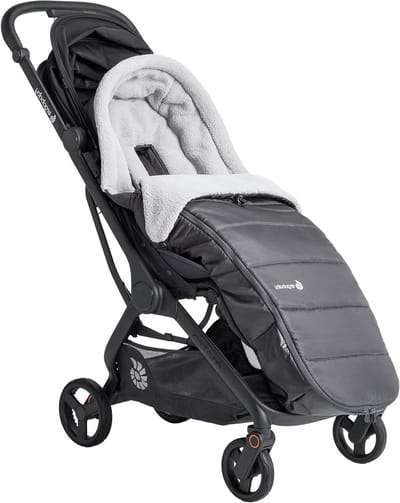 Kinderwagen Voetenzak - Baby Slaapzak - Warm Blijven - Waterafstotend Fleece - 30x18x43 cm - Zwart