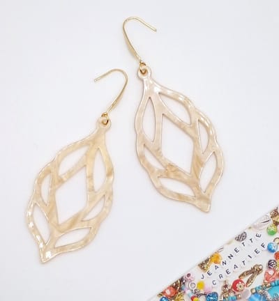 Jeannette-Creatief® - Resin - Barok Leaf Beige Gold - Oorbellen Dames - NIEUW! - Oorbellen - Beige Oorbellen - Zandkleur - Kaki