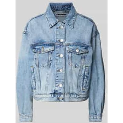 Jeansjack met paspelzakken op de borst