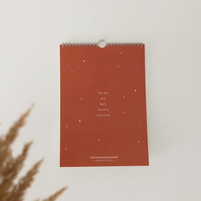 WeLikeToLove Verjaardagskalender - Volwassenen - Verjaardagskalenders - Hippe - A4