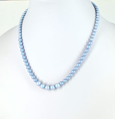 KAYEE - Parelkettting van Swarovski parels - licht Denim blauw - 45cm