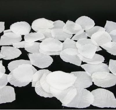 500 Valentijn luxe rozen blaadjes wit -500 stuks.