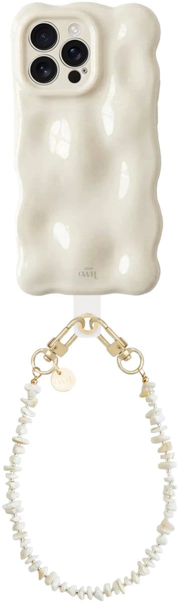 xoxo Wildhearts Bubbly case Cloud Dancer - Summer Sand Cord (kort) - Geschikt voor iPhone 16 Pro Max - Hoesje met bobbeltjes inclusief telefoonkoord - Krullende golfvorm - schokbestendig - Telefoonhoesje met koord - Koord ook afneembaar - Beige