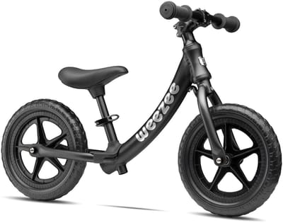 WEEZEE Loopfiets | 10 inch Loopfiets voor Kinderen | Loopfiets vanaf 2 Jaar | Ultra Lichtgewicht Loopfiets 2.45 kg | Verstelbaar Stuur en Zadel | Voetensteun | ISO 9001 + 14001 | Zwart