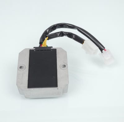 RMS-spanningsregelaar/gelijkrichter voor Kymco 250 People S (2006-2007) 31600-LDH1-E00 / 00168139, nieuw