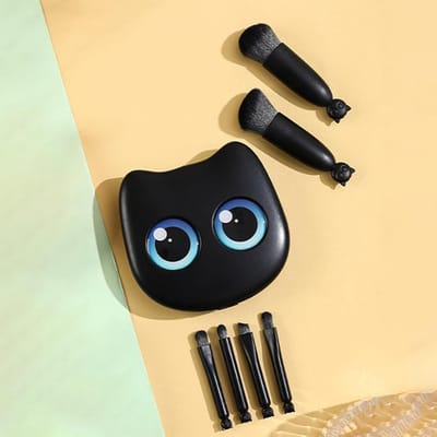 Make-upkwastenset, make-upgereedschapset, hoogwaardige vezelharen, ABS kattenvormige doos, 6-delig draagbaar ontwerp, ingebouwde spiegel, geschikt voor op reis, dagelijks gebruik, cadeau voor vrouwen en vrienden, 13,8 x 13,4 x 3,3 cm