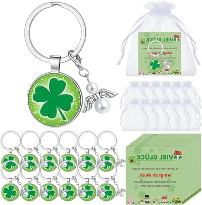 Set van 12 geluksartikelen met gelukssymbolen, sleutelhangers, engel sleutelhangers, wenskaarten en organza zakjes met trekkoord