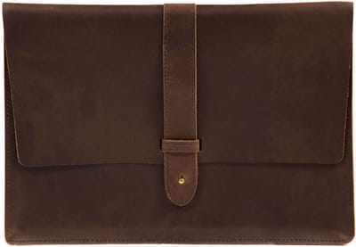 BUCKLE & SEAM Leren laptop hoes met laptopvak Aspen Leather Laptop Sleeve Brown donkerbruin