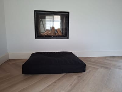 Dog's Companion - Hondenkussen / Hondenbed bench kussen zwart 84x66x12cm - Hondenkussen / Hondenbed bench kussen zwart 84x66x12cm