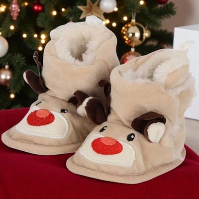 Babyslofjes Rendier – Maat 18-19 – Luxe Cadeauset met Plexiglas Kerstbal “My First Christmas”
