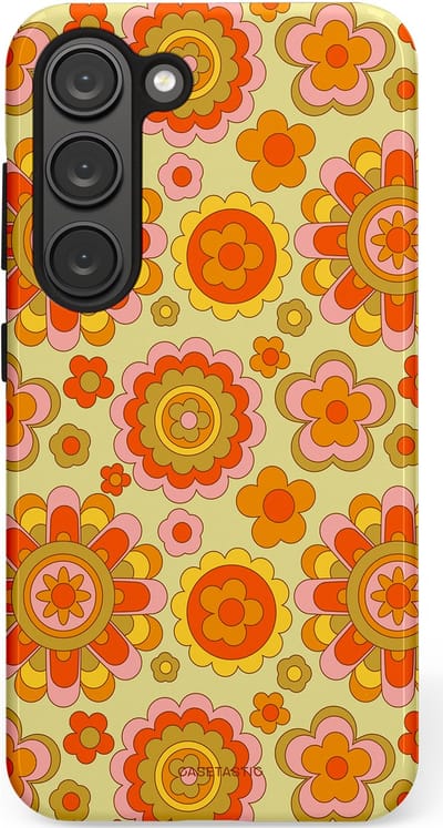 Casetastic Hoesje Geschikt voor Samsung S23 - Stijlvolle Beschermende Duo-layer Case - Retro Oranje Bloemen