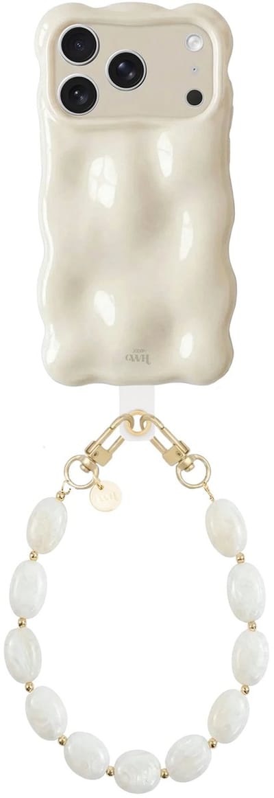 xoxo Wildhearts Bubbly case Cloud Dancer - Ocean Sand Cord (kort) - Geschikt voor iPhone 17 Pro - Hoesje met bobbeltjes inclusief telefoonkoord - Krullende golfvorm - schokbestendig - Telefoonhoesje met koord - Koord ook afneembaar - Beige