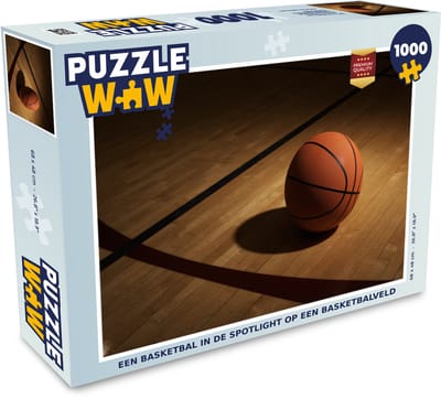 Puzzel Een basketbal in de spotlight op een basketbalveld - Legpuzzel - Puzzel 1000 stukjes volwassenen