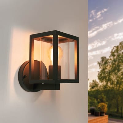 Ledvion - Industriele LED Wandlamp Dimbaar - 7.5W - 2100K - IP44 - Zwart - E27