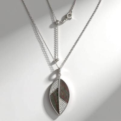 Cavill - Zilveren Halsketting met Parelmoer en Pavé Zirkonia - 925 Sterling Zilver Gerhodineerd - Verstelbare Elegante Ketting Dames - Fancy Slijpsel