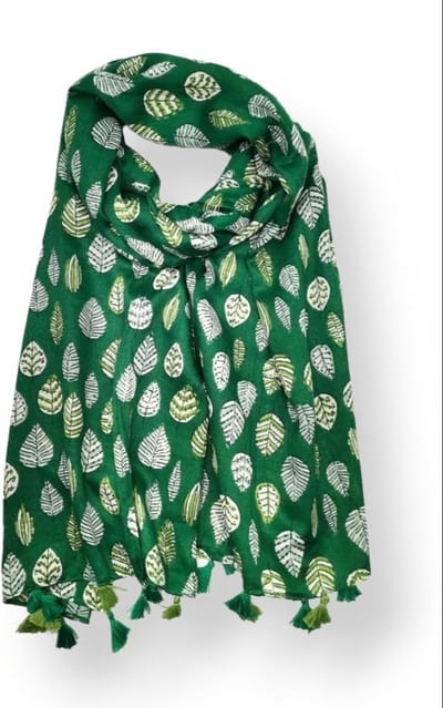 Lange dames sjaal Dagmar fantasiemotief bladerenmotief groen wit zwart lime mos mint