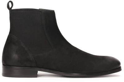 Slip-on black Chelsea boots with elastic inserts