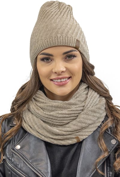 Vivisence Vrouwen Winter Muts En Sjaalkraag - Zachte Warme Brei Met Modieus Breisel Antistatisch Voor Haar - Nauwsluitende Pasvorm En Dubbele Loop Voor Warmte En Comfort Tijdens Koude Winterdagen - Beige
