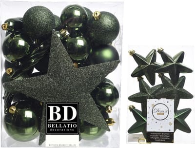 Kerstversiering kunststof kerstballen en hangers donkergroen 5-6-8 cm pakket van 39x stuks - Met ster vorm piek van 19 cm