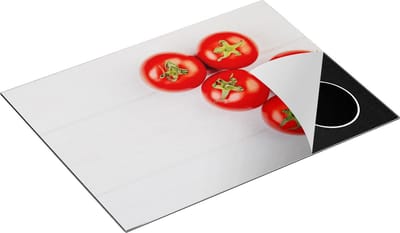 Chefcare Inductie Beschermer Tomaten op Witte Houten Planken - 70x50 cm - Afdekplaat Inductie - Kookplaat Beschermer - Inductie Mat