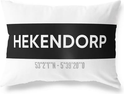 Tuinkussen HEKENDORP - UTRECHT met coördinaten - Buitenkussen - Bootkussen - Weerbestendig - Jouw Plaats - Studio216 - Modern - Zwart-Wit - 50x30cm