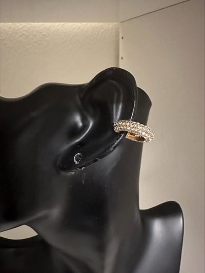 Strass decor oormanchet zilver | | Make up | Parfum | Moederdag | Verjaardagscadeau| Cadeautje| Valentijnsdag| Kado | sieraden | vaderdag | oorbellen | oorsieraden