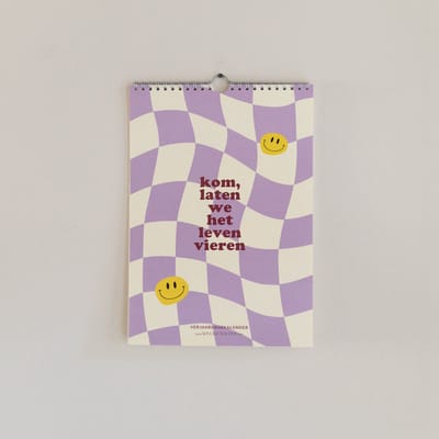 WeLikeToLove Verjaardagskalender - Volwassenen - Verjaardagskalenders - Hippe - Pastel - Smileys - A4
