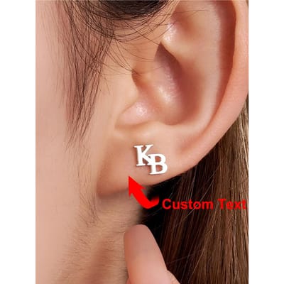 Boucles d'oreilles Puces Personnalisées Petites Lettres Noms pour Femmes Couleur Or Acier Inoxydable Boucle d'oreille Double Initiales Bijoux Anniversaire Noël beige
